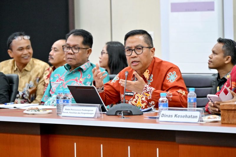 Plt Sekda Kalteng, Leonard S. Ampung