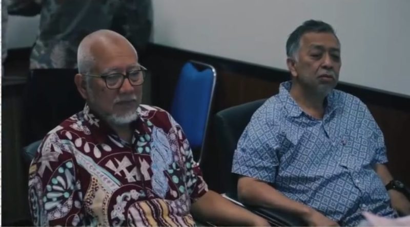 Tersangka Harry Poetranto alias Harry, selaku Direktur dan Yulrisman Djamal, selaku Komisaris Utama PT SMJL saat di Kejaksaan Tinggi Kalteng. (Foto: screenshot ig Kejati Kalteng) 